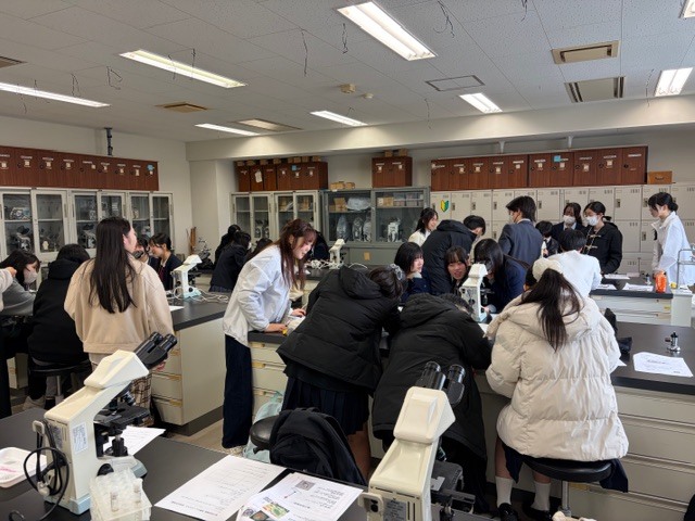 進路発見バスツアー（生命の不思議編）を開催しました